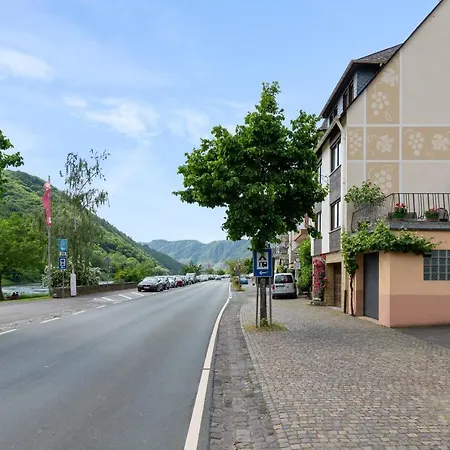 Haus Blaue Traube Mit Moselblick Ediger-Eller